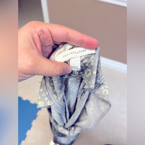 GRADE & GATHER bias satin slip skirt in snow leopard animal print gray &  silver - Picture 6 of 6